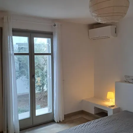 Piperi On The Rocks Vila