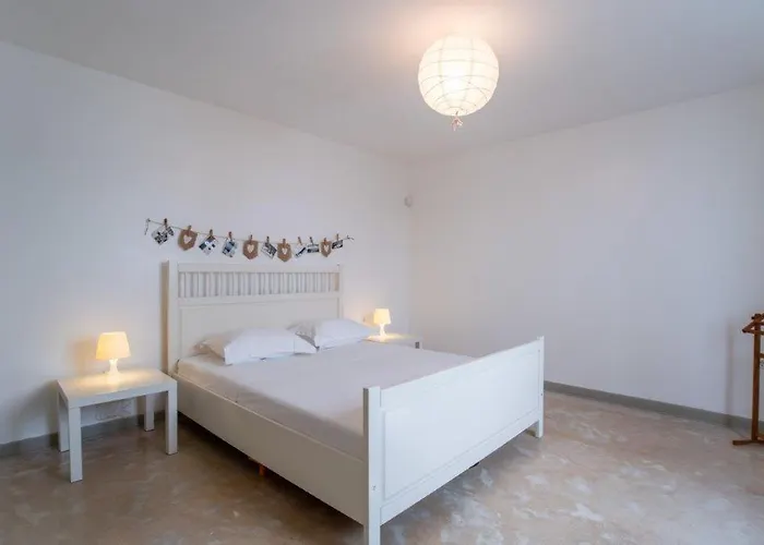 Piperi On The Rocks فيلة