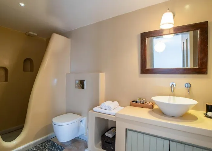 Villa Piperi On The Rocks Náusza